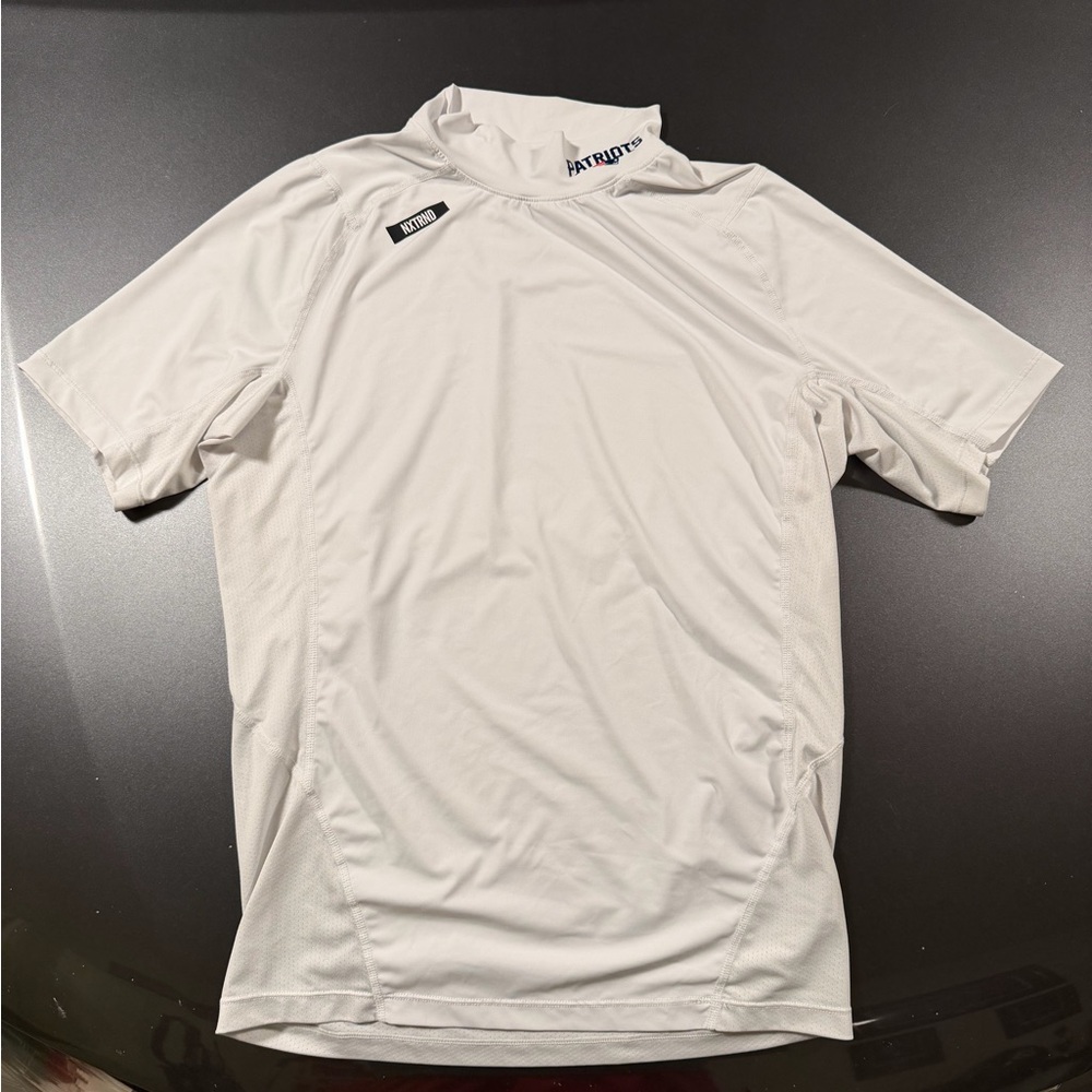 New England Patriots Team Issued Mock Turtleneck NXTRND XL